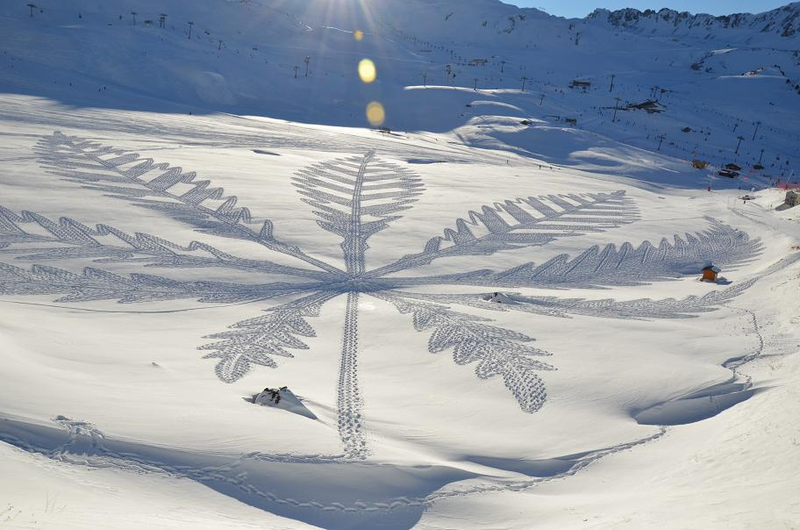 Illustration for article titled Art That's Made with Snow and Ice